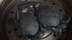 秋天,螃蟹,黑炭,燒焦,清蒸(圖/翻攝自爆廢公社)