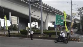 禹耀東交流道口拜票／翻攝自臉書《靠北苗栗》