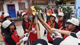 南投全縣運動會將登場  聖火引燃南投縣第66屆全縣運動會3日到6日在縣立體育場等地舉行，南投縣政府1日在南投市藍田書院舉辦聖火引燃儀式，接著傳遞縣內13鄉鎮市。中央社記者蕭博陽南投縣攝  107年11月1日