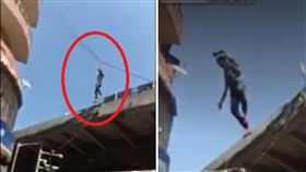 印度孟買發生一起意外事故，一名38歲男子阿什拉夫（Jabbar Javed Ashraf）爬上電線，懸在20公尺高的空中，結果不慎掉落，面對警方的詢問，阿什拉夫一時說不清楚，還稱自己忘記為何要爬上電線。（圖／翻攝自Liveleak）