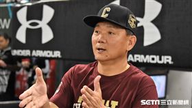 桃猿總教練洪一中。（圖／記者王怡翔攝影）