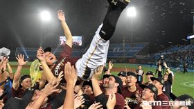 桃猿總教練洪一中。（圖／記者王怡翔攝影）