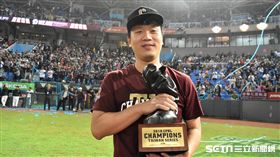 桃猿領隊劉玠廷。（圖／記者王怡翔攝影）