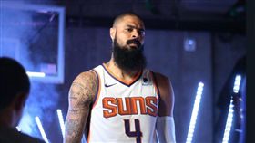 太陽買斷錢德勒　沃神：他將加入湖人
NBA,鳳凰城太陽,洛杉磯湖人,Tyson Chandler
翻攝自推特