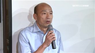 尷尬！韓國瑜快閃耶誕城　全程被擋住