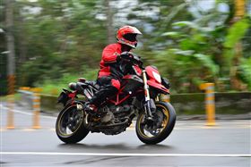 杜卡迪,法拉利,車禍,滑胎,街車,台北