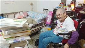 獨居老人,阿嬤,身障,佛珠,生計(光線提供)