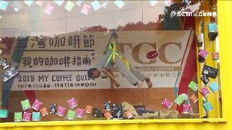 民眾變爪子！「人體夾娃娃」超有趣