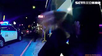 失戀女「醉」失態！自呼巴掌、頭撞柱