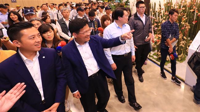 「三林市長」合體花博　大讚台灣之光