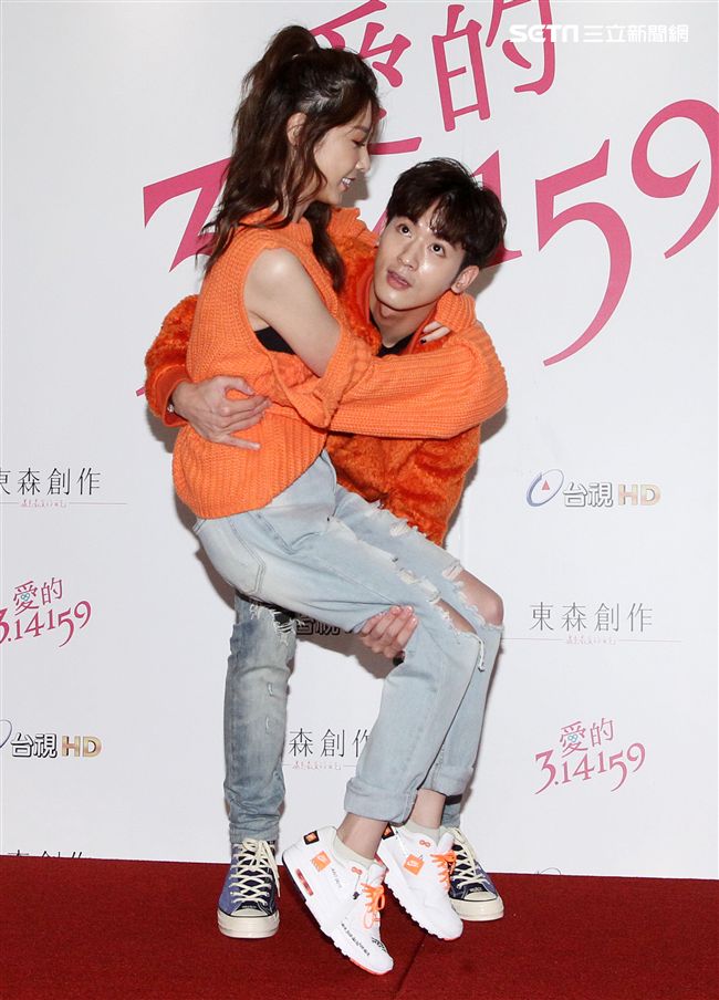 「愛的3.14159｣邵雨薇、吳思賢(小樂)。（記者邱榮吉/攝影）