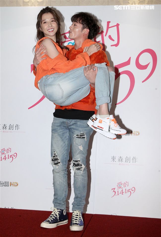 「愛的3.14159｣邵雨薇、吳思賢(小樂)。（記者邱榮吉/攝影）