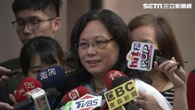 賴香伶受傷後首度上班,
新聞台