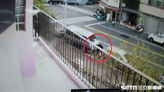 畫面曝光！林金連疑預謀撞林佳龍座車