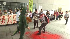 逆向衝撞林佳龍座車　黎明幼兒園長林金連還曾衝市府潑漆