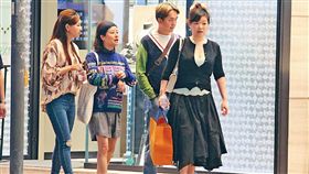 鄧兆尊跟3位女友同居。(翻攝百度)