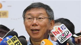 小野表態支持陳其邁　柯文哲：選舉就是加加減減台北市長柯文哲競選總幹事小野表態支持民進黨高雄市長參選人陳其邁。柯文哲（中）6日在市政大樓出席2018台北地政週活動表示，選舉就是加加減減，「每一局都要斤斤計較，自己先精神分裂」，強調自己不會很在意某個小戰場。中央社記者張皓安攝　107年11月6日