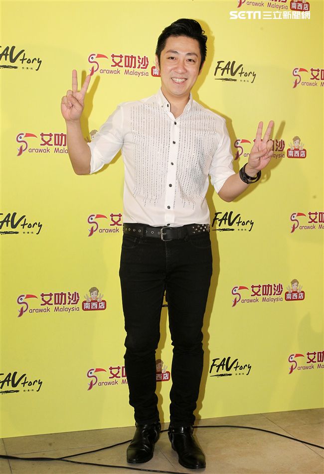 艾成展新店「艾叻沙-南西店」開幕。（記者邱榮吉/攝影）