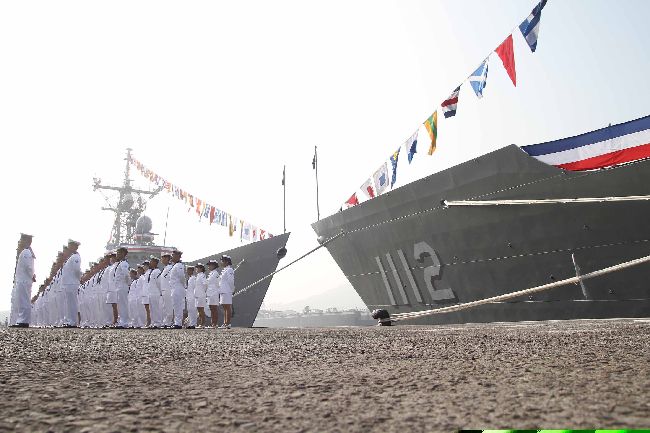 派里級雙艦　拖曳式聲納成反潛利器