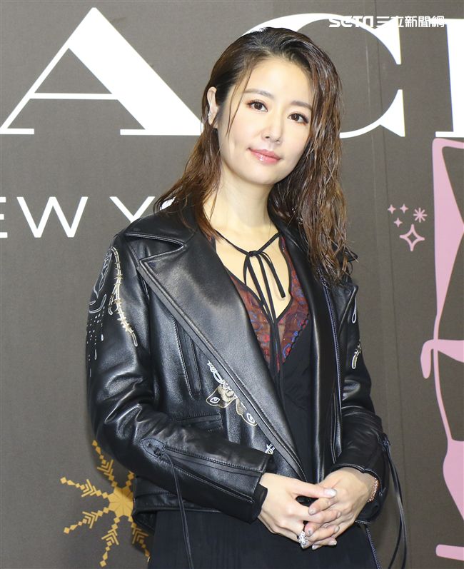 林心如COACH HOLIDAY系列限定概念店開幕。（記者林士傑/攝影）