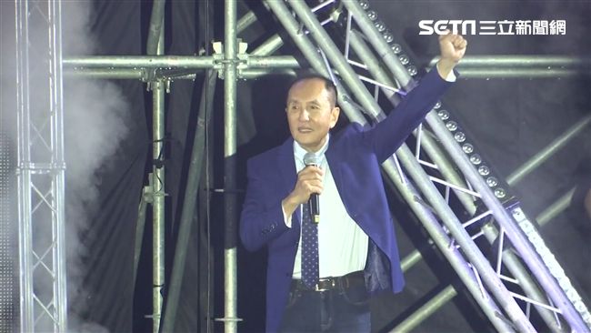 輸高思博排第三！虧雞：自做民調第一