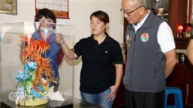 拉糖浴火鳳凰重生奪金 倪藝蔆苦學有成獲表揚（中央社記者管瑞平攝　107年11月8日）