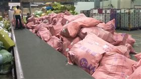 雙11,物流人員,爆廢公社　圖／翻攝自臉書爆廢公社