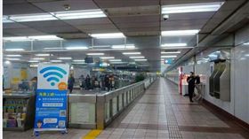 台北,捷運,忠孝新生,火警,電梯,施工。翻攝畫面