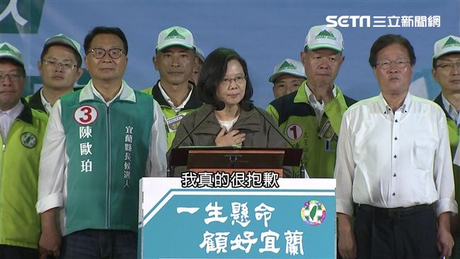 批中介入台大選　總統：低頭民主會倒