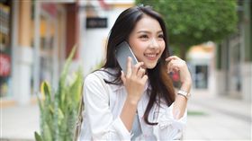 台灣之星提供 打電話 聊天 上網 雙11