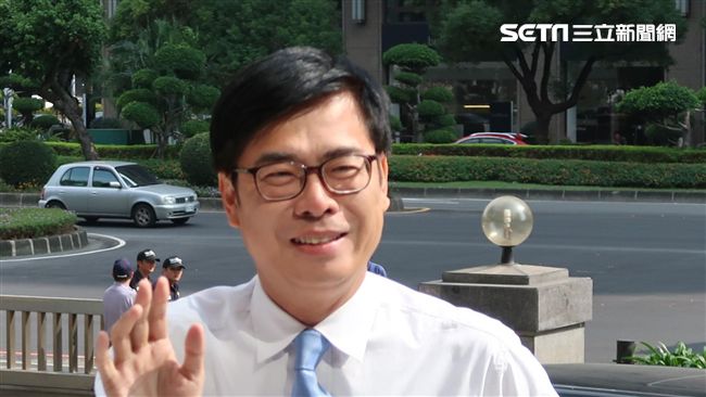 陳其邁酸韓：我不像有人提十年政見！