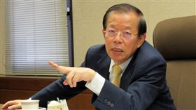 中日關係交好　謝長廷談進口日本食品問題駐日代表謝長廷25日對駐日台灣媒體表示，台灣要用公投方式決定是否解禁日本東北食品，他認為這樣不是有科學根據的作法。中央社記者楊明珠東京攝　107年10月25日