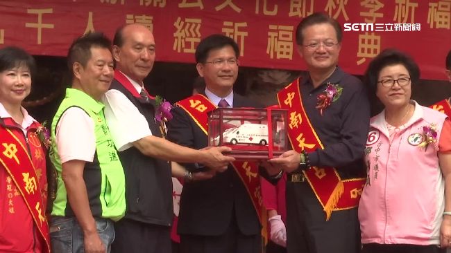 67週年宮慶做公益！南天宮捐救護車