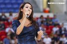 台韓明星公益籃球賽韓國小姐獻唱活動開場曲及中場休息演出。（記者林士傑/攝影）