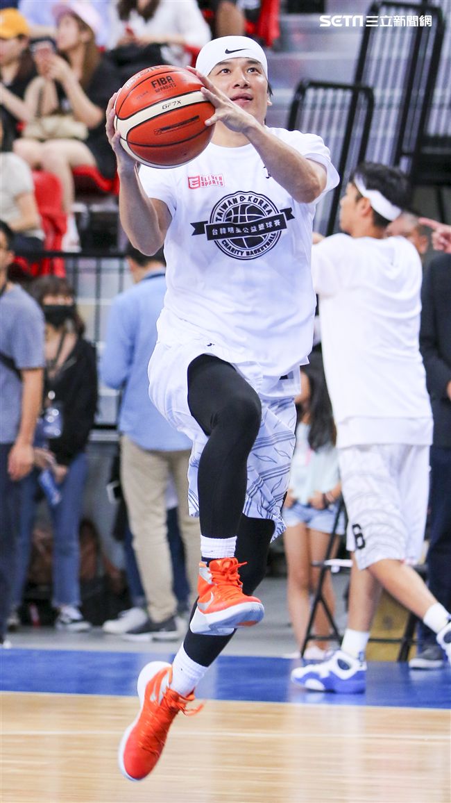 台韓明星公益籃球賽台灣明星隊隊長張洛君。（記者林士傑/攝影）