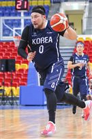 台韓明星公益籃球賽韓國明星隊朴光在。（記者林士傑/攝影）