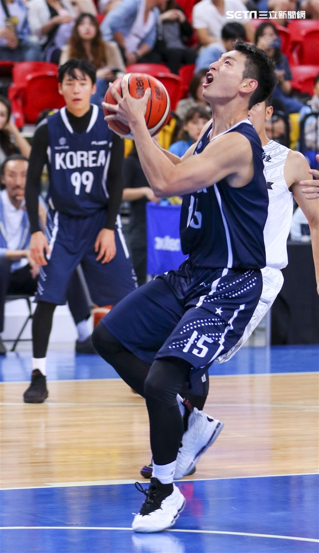 台韓明星公益籃球賽韓國明星隊隊長鄭珍雲。（記者林士傑/攝影）