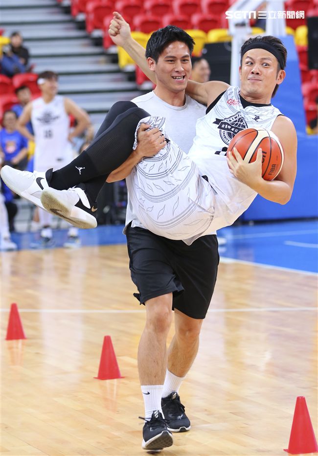 台韓明星公益籃球賽台灣明星隊陳志強。（記者林士傑/攝影）