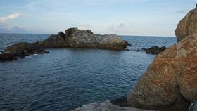 泉州化工原料外洩　金門縣府：不影響金門（2）福建省泉州市泉港區碼頭一家石化公司4日發生船隻化工原料洩漏，金門縣政府11日表示，經監測評估，對金門環境不會造成影響，烏坵海域也未發現異常。（資料照片）中央社記者黃慧敏攝　107年11月11日