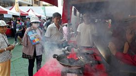 北市消前進社區辦園遊會　推廣防災教育台北市消防局11日在北市文山區舉辦社區防災園遊會，活動除有一連串熱鬧精彩的舞台節目表演外，現場也結合各式防災宣導攤位，讓民眾對防災及居家防火安全有更深體認。（台北市消防局提供）中央社記者黃麗芸傳真　107年11月11日