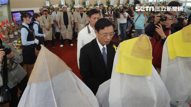 普悠瑪公祭⋯交長、台鐵局長現身哀悼