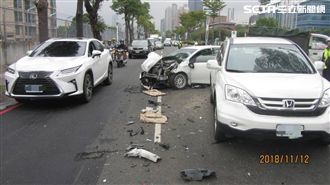 妙齡女駕車恍神　竟高速追撞3車