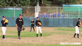 王建民前進彰化藝中指導選手。（圖／記者王怡翔攝影）