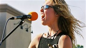 唱歌,KTV,好處,荷爾蒙,感情,免疫力,減肥,抗老化, 圖／翻攝自pixabay　https://goo.gl/GWKhH5