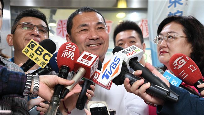 侯友宜低調補繳稅　段宜康：不愧神探