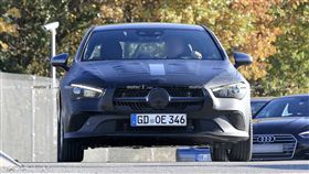 賓士CLA(圖/翻攝自Motor1)