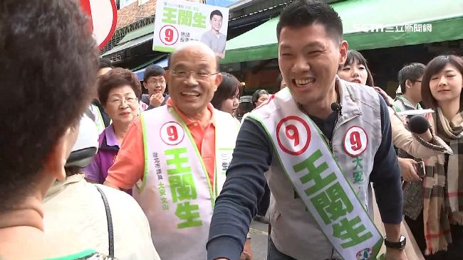 跨足北市輔選！蘇陪子弟兵掃街拜票