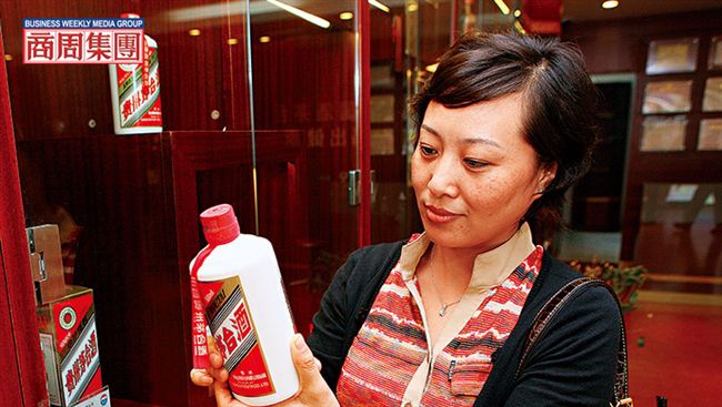 茅台走下神壇　中國瘋狂消費時代告終
