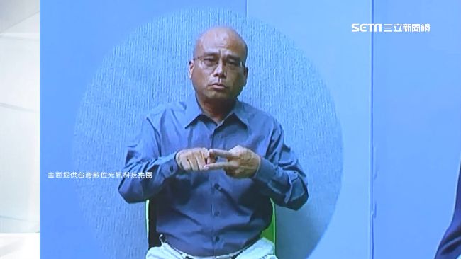 手語老師激似蘇貞昌！網友看完狂歪樓