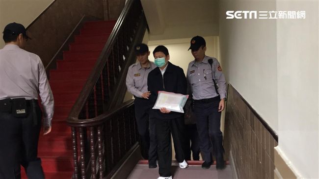 炒股案開庭　傅崐萁入獄後首曝光